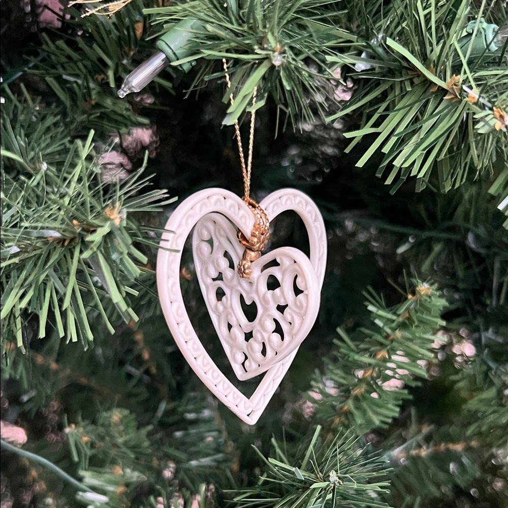 🎉Host Pick🎉Lenox Heart Ornament from the Winter Wonders Collection (Retired)